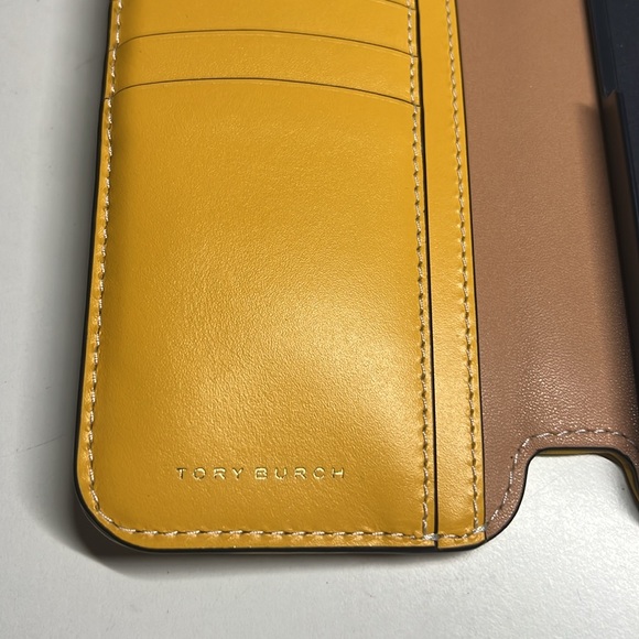 Tory Burch T Monogram Jacquard Yellow Folio For IPhone 12 Para o Max - Picture 13 of 16